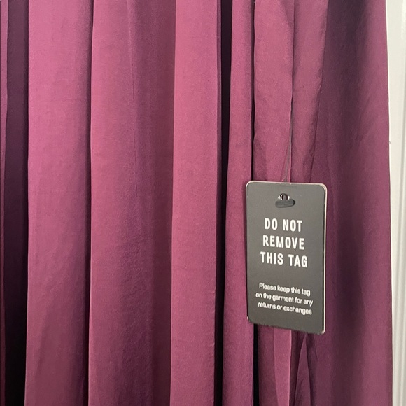 EXPRESS NWT Women's L Plum Purple Satin Mock Neck Wide Leg Jumpsuit - Picture 3 of 5